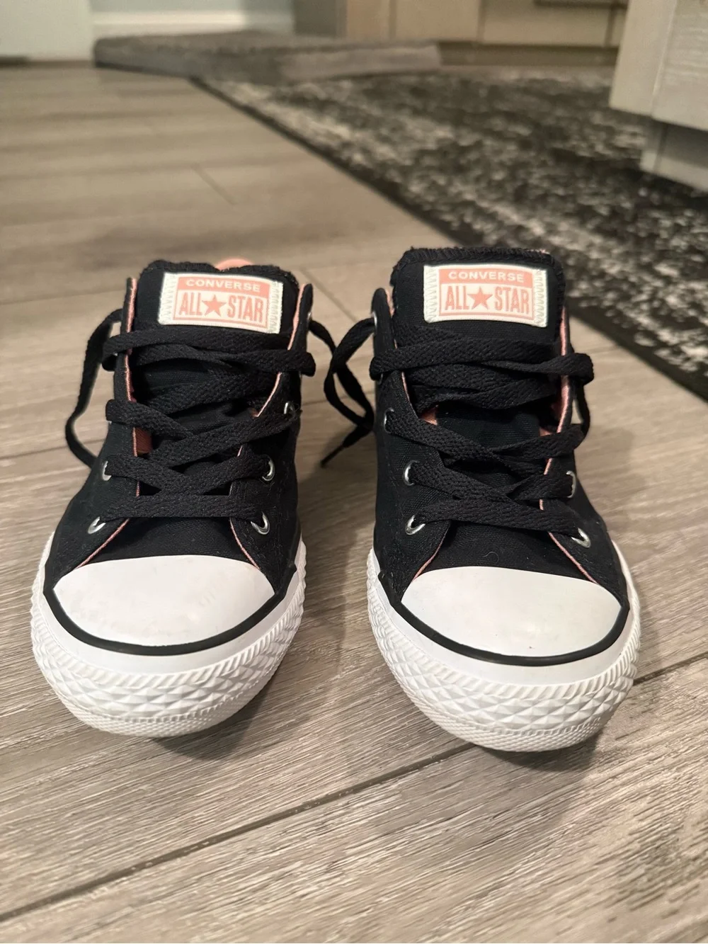 Converse Kids Black Low Top Sneakers with Pink Lining
